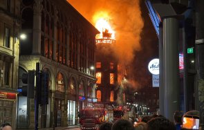 сграда рухна пожар централната гара глазгоу видео