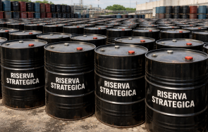 италия освобождава млн барела петрол стратегическите резерви