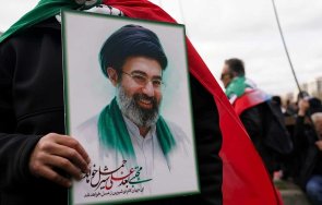 бивш парламентарен съветник иран днешното обръщение хаменеи писано изкуствен интелект