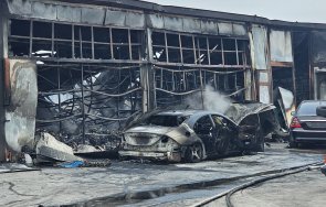 пожар изпепели коли автоморга хасково