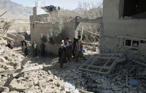 афганистан пакистански удар болница отне живота 400 души