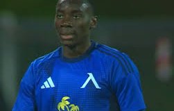 викат защитник левски национала камерун попътува австралия