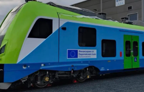 бдж представя първия нов влак серията шкода