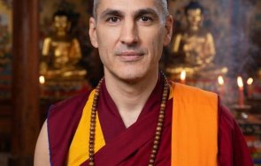 горещ коментар андрей гюров неадекватник мърляч имаше наглостта заеме позиция квалификация позицията премиер подронена