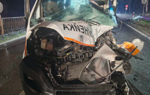 тежката катастрофа линейка автобус състоянието раненото бебе