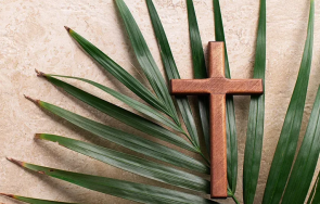 католици арменци отбелязват палмова неделя