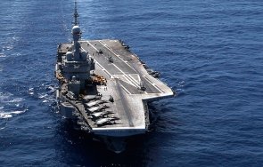 френският самолетоносач шарл гол акостира остров крит