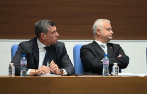 горещо пик движил кандев лейтенантът дечев 200 магистралата тъмно снощи