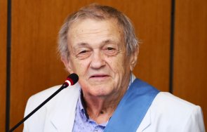 стефан мавродиев получава златен кукерикон цялостен принос