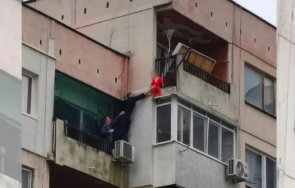 намериха приемно семейство висящото момченце ямбол сестричката