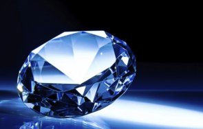шестима опитаха продадат нелегално каратов диамант задържаха