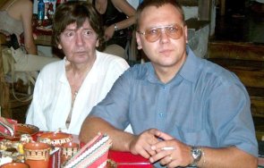 синът емил димитров баща отиде омерзен българия