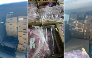 митничари откриха тона пилешко месо натъпкано микробус