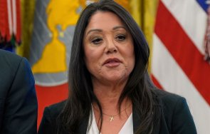 министърката труда правителството тръмп подаде оставка