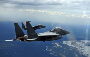 два изтребителя сблъскаха пилотите били заети правят снимки