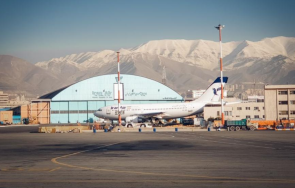 иран възобновява международни полети летище машхад