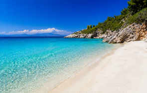 гърция увеличава броя плажовете без шезлонги