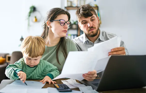 животът българия вече струва 1473 евро месец семейство