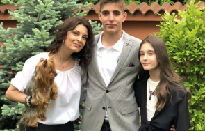 зов помощ майка две деца нужда средства пребори агресивен рак