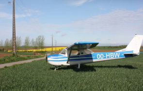 пилот загина катастрофа малък самолет северна германия