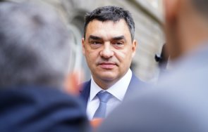пик ретро депутатът владо николов кара bmw 100 бона три предлагал брак жена си  снимки