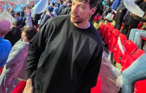 зверски сакатлък изнесоха лудия репортер дани петканов носилка фитнеса снимки