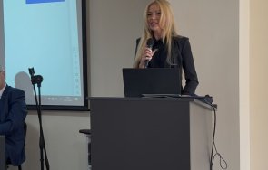 зам министър карадимова точността доверието основата устойчивите политики доброто управление