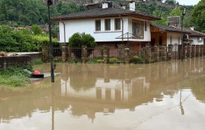 кризисно положение отменят честванията априлци