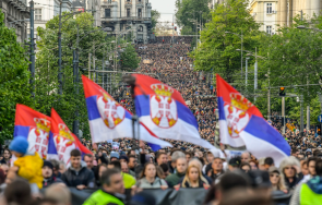 мащабен антиправителствен протест белград мвнр предупреждава възможни затруднения блокади