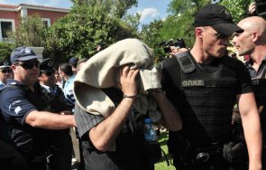 гръцката полиция разби канал нелегален трафик оръжие задържани чужденци