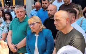айтен сабри парещи въпроси акцията ерол мюмюн връщаме репресивните години редно осем полицаи отведат разпит цяла българия кмета видео