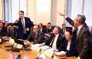 разпореди безобразие асен василев пак дра бюджетна комисия