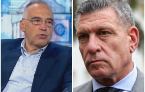 антон кутев остър коментар оставката кандев политическа игра