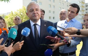 въпроса демерджиев незабавно отговори