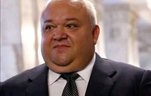 облаците демерджиев сгъстяват вътрешният министър дължи отговори четири въпроса лобисткия договор