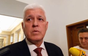 интрига военният министър нагърби каже гласуват депутатите прогресивна българия американските самолети видео