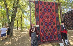 правнук райна княгиня дари 147 годишен килим музея котел