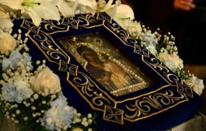 хавайската чудотворна икона пресвета богородица пристига поклонение българия