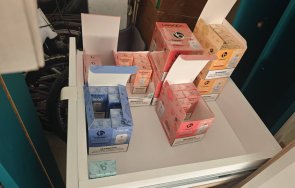 нелегално депо складиране търговия вейпове разкриха митничари софия снимки