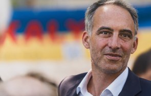 внук съветски шпионин кандидатира президент франция