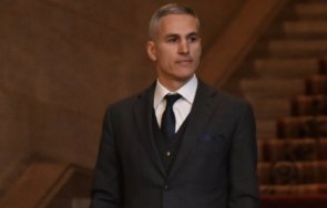 панаирите продължават гюров отложи един ден влизането президентската надпревара