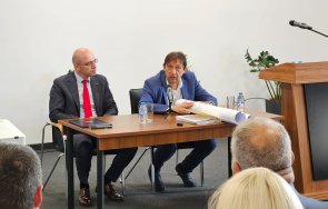 министър шишков несебър безконтролното строителство гони туристите нататък ред законност