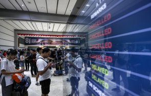 индонезия отваря летищата засегнати изригването вулкана анак кракатау