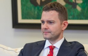 външният министър рсм иска среща българските власти