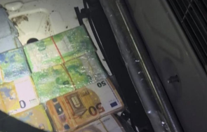 задържаха 162 700 евро укрити турски камион капитан андреево