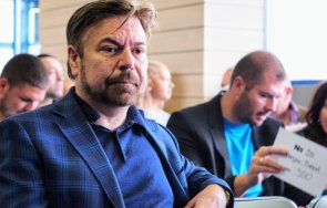 лъч надежда мило борисов спасява ботев пловдив