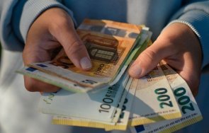 фалшив нотариален акт двама мъже взели 5000 евро капаро чужди имоти софия
