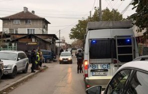 полицейска акция купуването гласове христо ботев софия двама души задържани  снимки видео