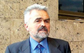 месец пенсионира уволниха главния архитект благоевград васил тинчев