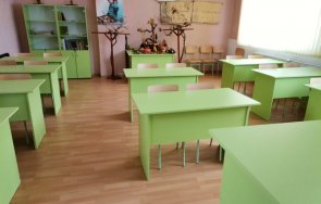 първо пик премиерът борисов разлог дадохме млрд мандат двойни учителски заплати образователна инфраструктура януари обмисляме схема връщане клас видео